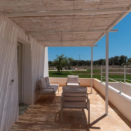 Trullo White Dream Con Piscina فيلة