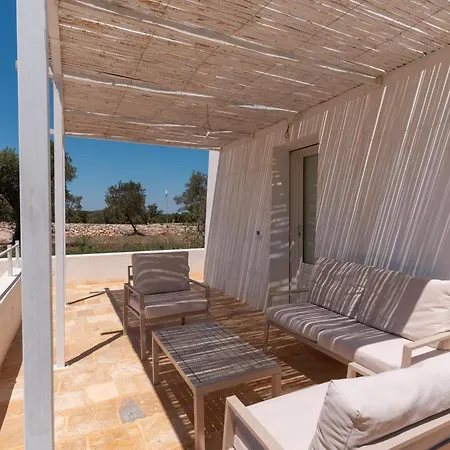 Trullo White Dream Con Piscina فيلة أوستوني