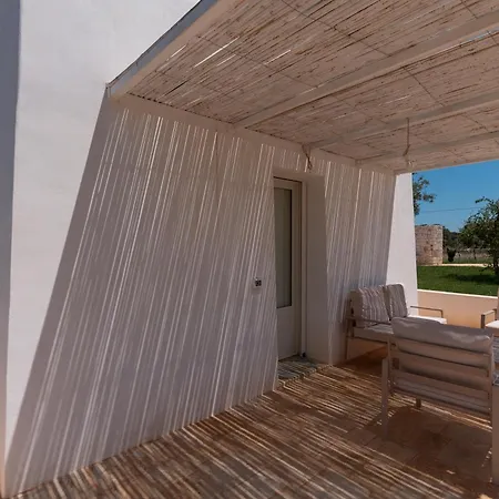 Trullo White Dream Con Piscina * أوستوني