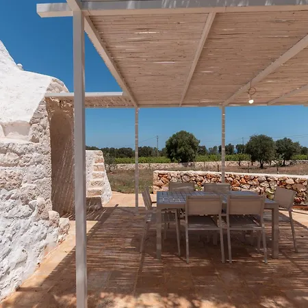 فيلة Trullo White Dream Con Piscina أوستوني