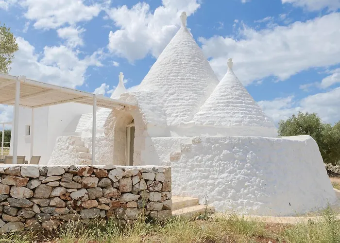 Trullo White Dream Con Piscina * Ostuni