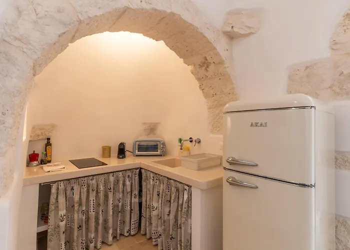 Trullo White Dream Con Piscina * Ostuni