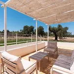 Trullo White Dream Con Piscina אוסטוני