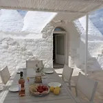Trullo White Dream Con Piscina אוסטוני