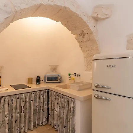 Trullo White Dream Con Piscina * オストゥーニ