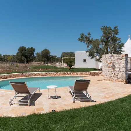 וילה Trullo White Dream Con Piscina אוסטוני