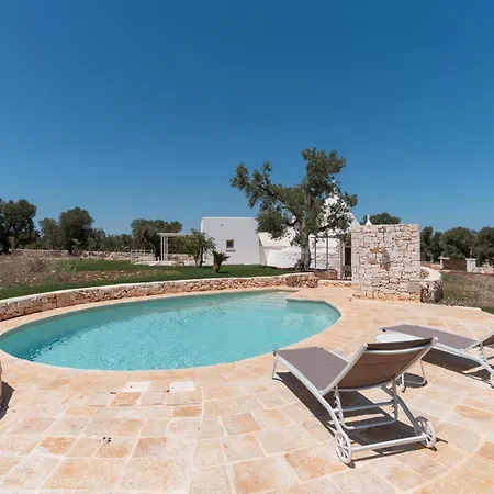 别墅 Trullo White Dream Con Piscina 奥斯图尼