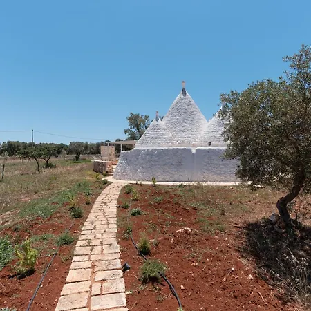 Trullo White Dream Con Piscina 빌라 오스투니