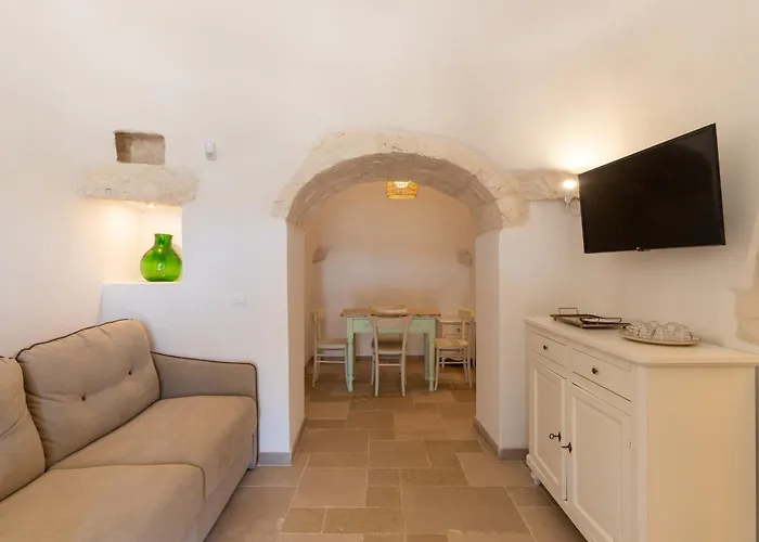 Trullo White Dream Con Piscina 别墅 奥斯图尼