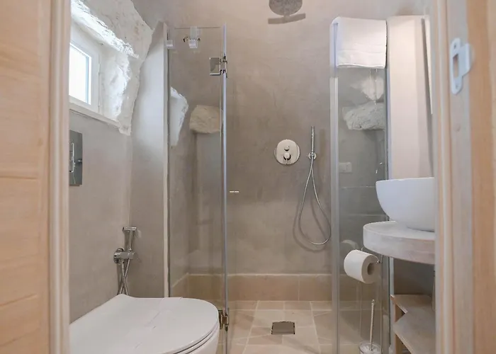 Trullo White Dream Con Piscina 奥斯图尼